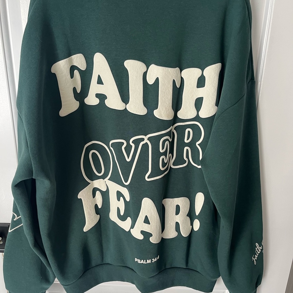 (2) Sweaters - Picture 2 of 4